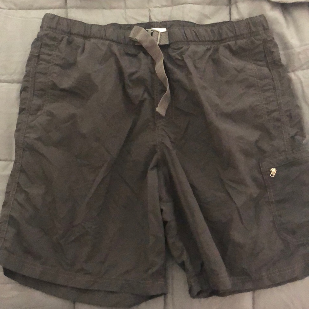 Columbia Omni shade shorts xl 9 inch inseams
